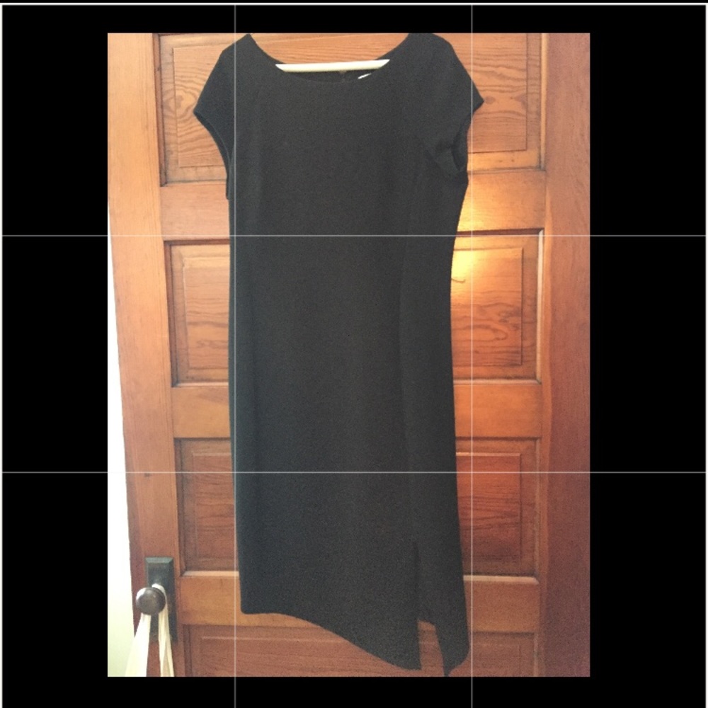 Classy black dress!